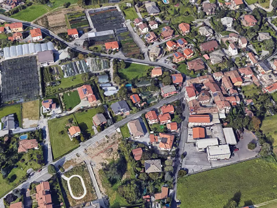 Immagine 18 di Capannone industriale in vendita  in Via Niccolò Tommaseo a Erba