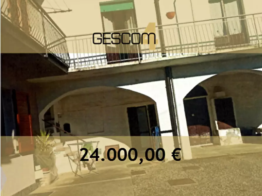 Immagine 1 di Appartamento in vendita  in Via Cristoforo Colombo a Appiano Gentile