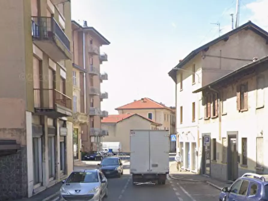 Immagine 5 di Appartamento in vendita  in Via Montello a Cantù