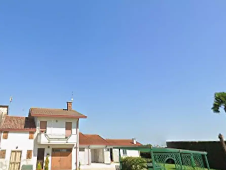 Immagine 11 di Porzione di casa in vendita  in Via Caseggiato a Boschi Sant'anna