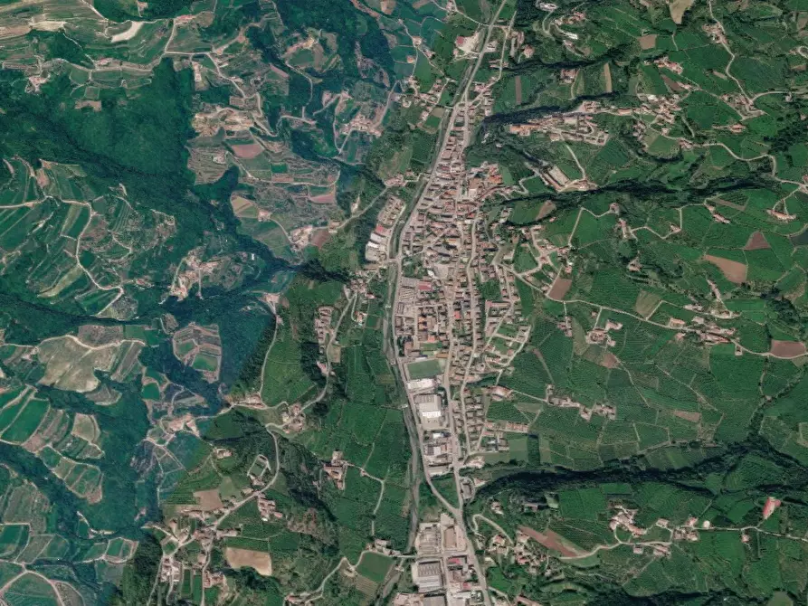 Immagine 16 di Appartamento in vendita  in Via Torino a San Giovanni Ilarione