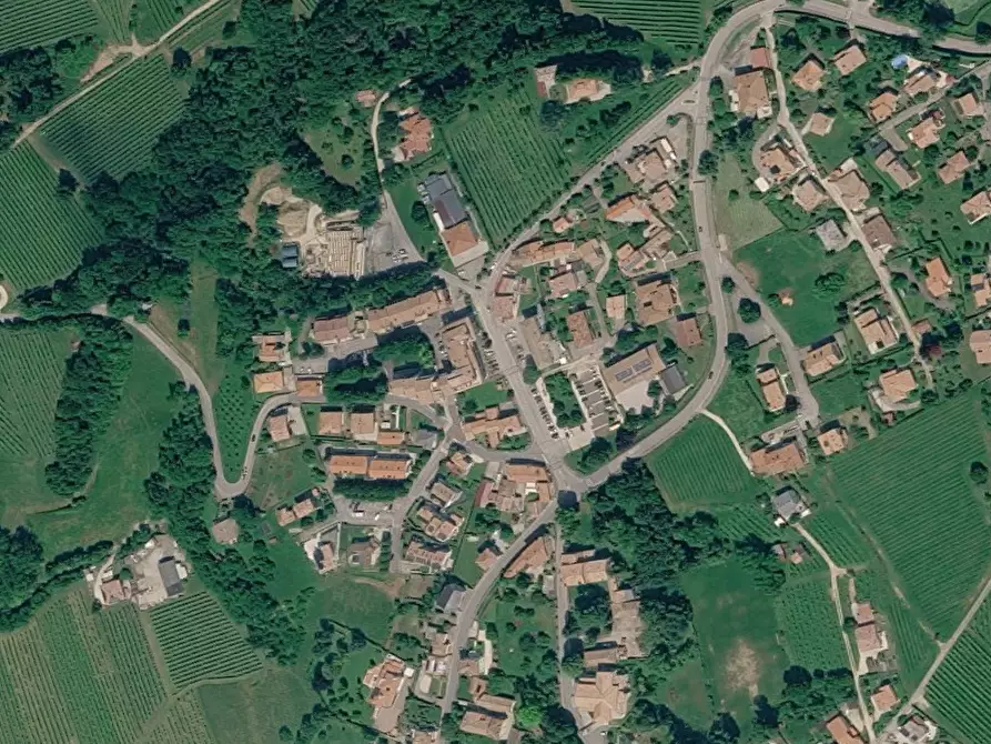 Immagine 2 di Magazzino in vendita  in Viale degli Alpini a Refrontolo