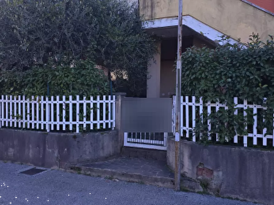 Immagine 2 di Ufficio in vendita  in Via Cristoforo Colombo a Monticello Conte Otto