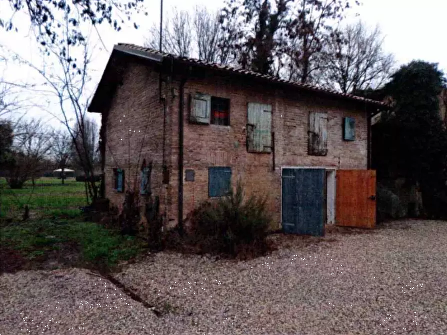Immagine 4 di Magazzino in vendita  in Via di Villanova a Modena