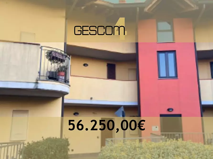 Immagine 1 di Appartamento in vendita  in via dell’Olmo a Lodi