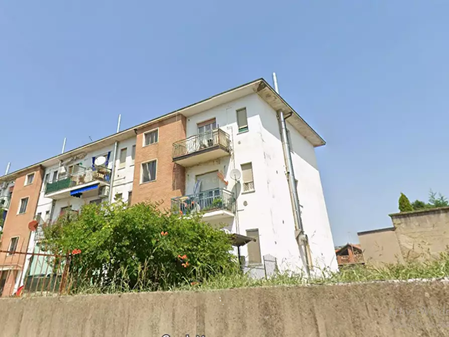 Immagine 6 di Appartamento in vendita  in Via XXV Aprile a Ospedaletto Lodigiano