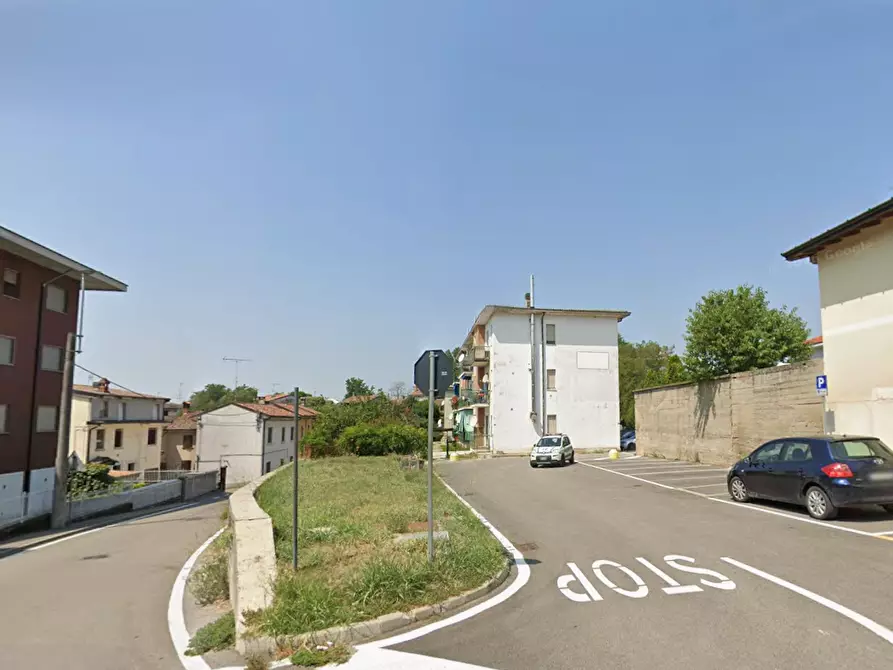 Immagine 10 di Appartamento in vendita  in Via XXV Aprile a Ospedaletto Lodigiano