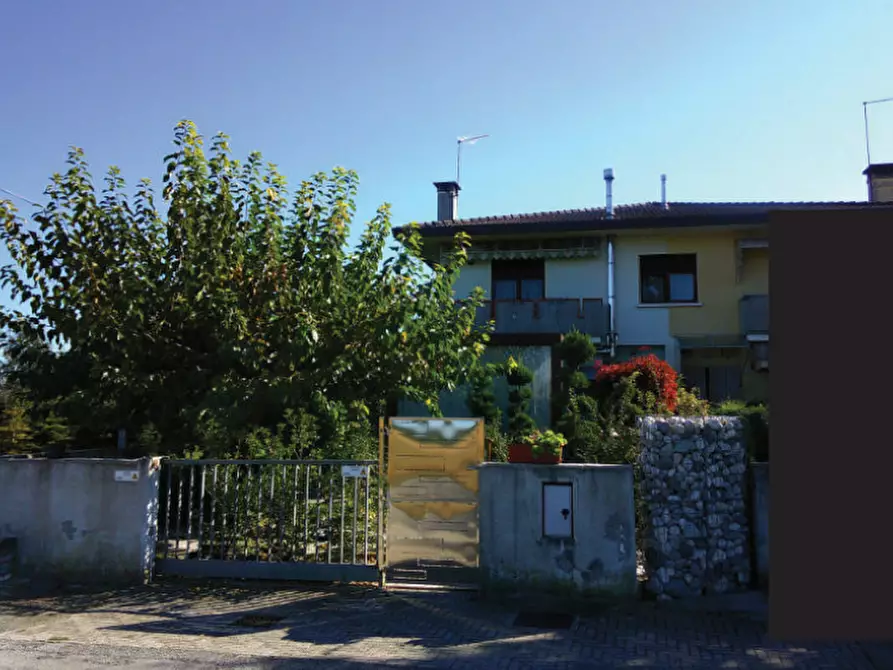Immagine 2 di Porzione di casa in vendita  in Via Avenali a Riese Pio x