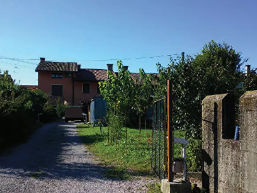 Immagine 9 di Porzione di casa in vendita  in Via Avenali a Riese Pio x