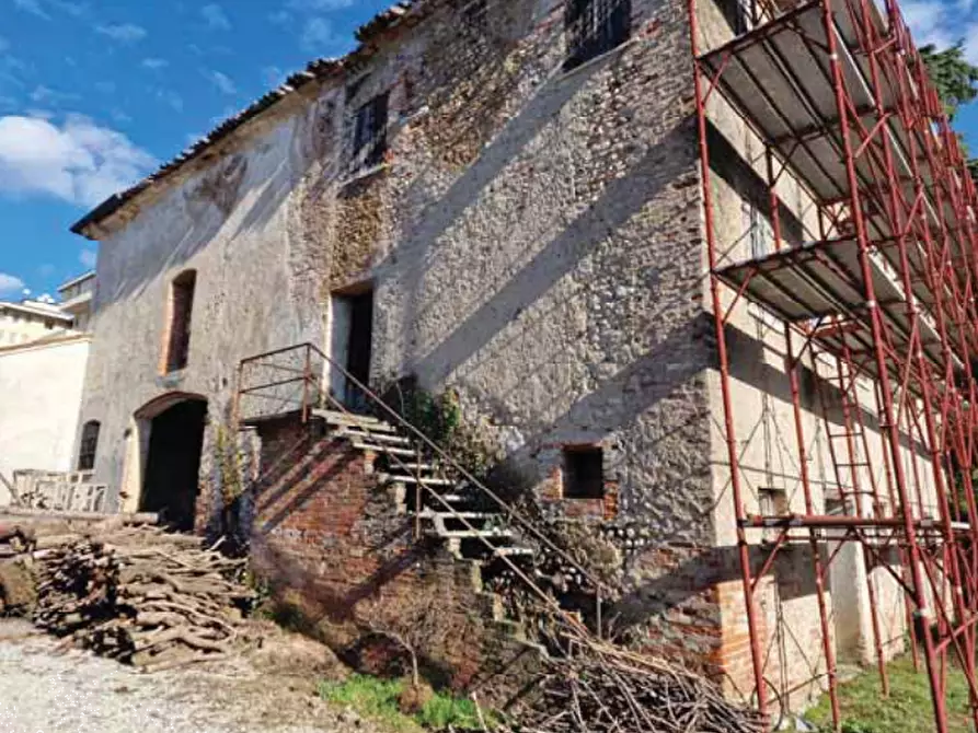 Immagine 12 di Villa in vendita  in Corso Giuseppe Mazzini a Montebelluna