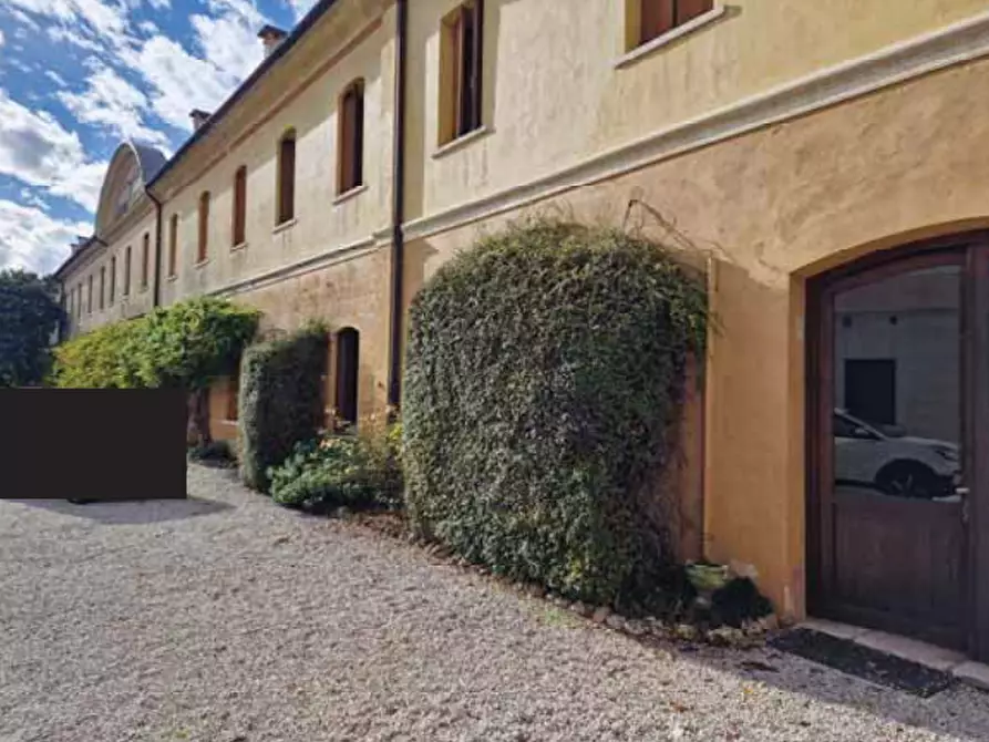 Immagine 16 di Villa in vendita  in Corso Giuseppe Mazzini a Montebelluna