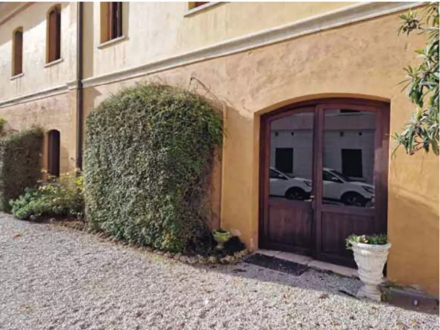 Immagine 17 di Villa in vendita  in Corso Giuseppe Mazzini a Montebelluna