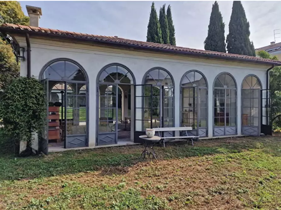 Immagine 24 di Villa in vendita  in Corso Giuseppe Mazzini a Montebelluna