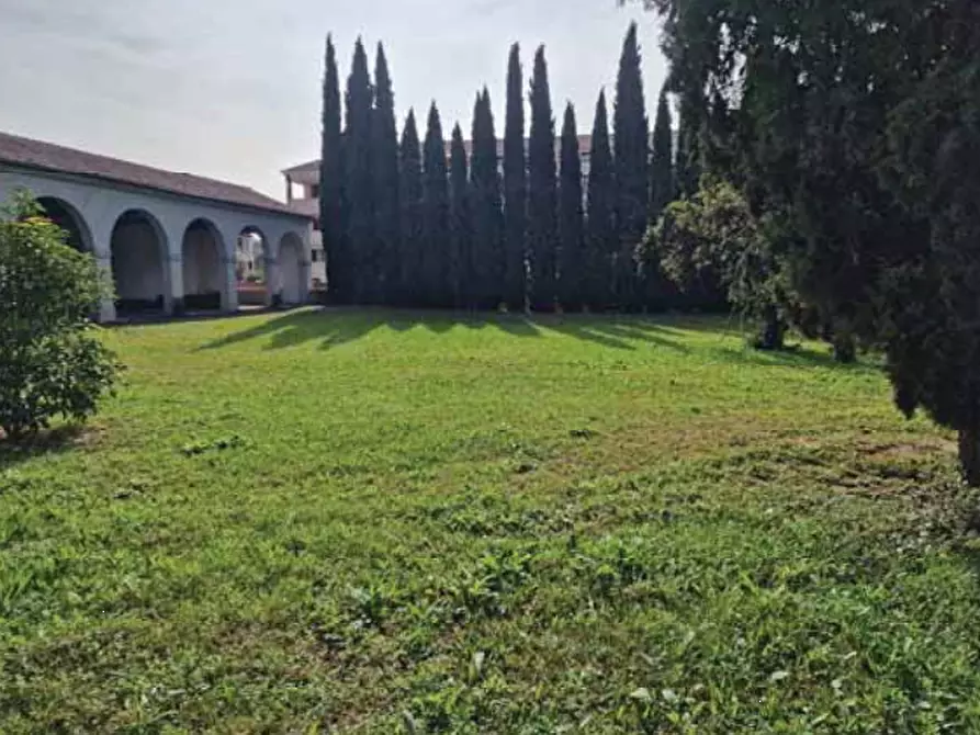 Immagine 28 di Villa in vendita  in Corso Giuseppe Mazzini a Montebelluna