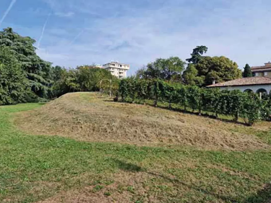 Immagine 32 di Villa in vendita  in Corso Giuseppe Mazzini a Montebelluna