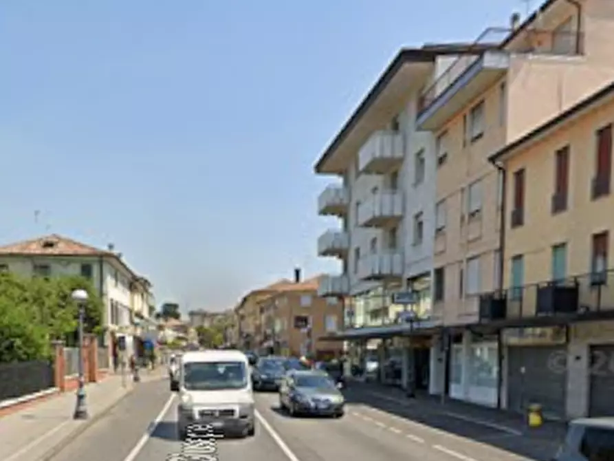 Immagine 45 di Villa in vendita  in Corso Giuseppe Mazzini a Montebelluna