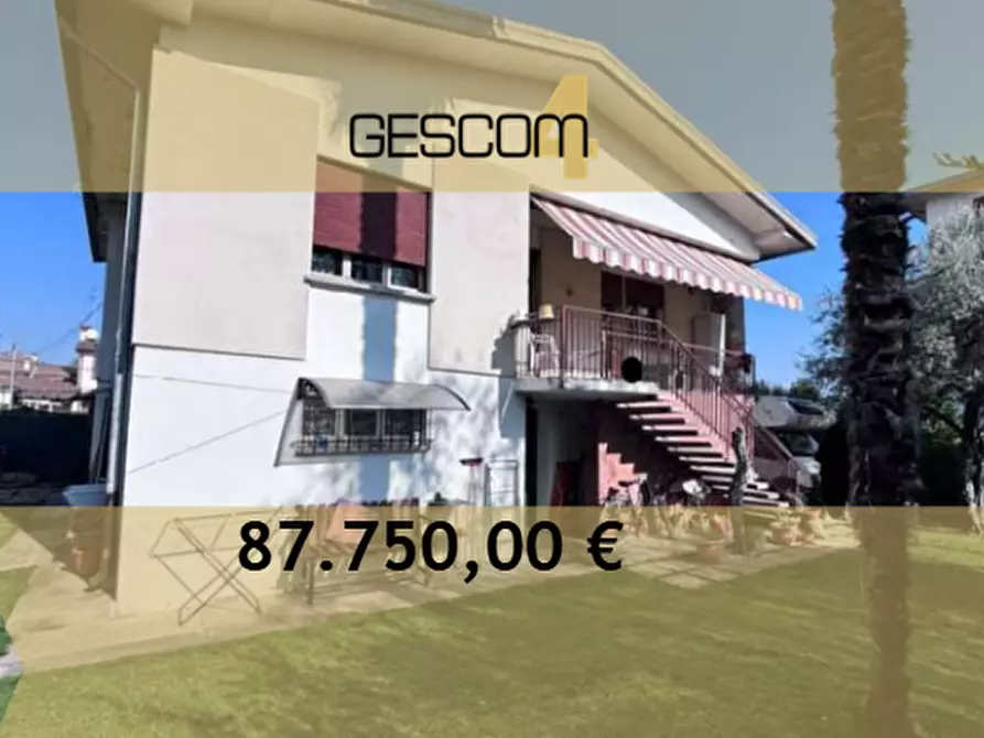 Immagine 1 di Casa indipendente in vendita  in via San Pio X a Susegana