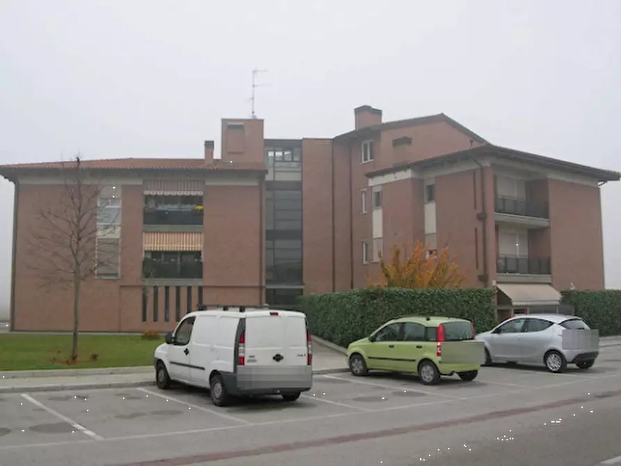 Immagine 3 di Posto auto in vendita  in via Poggeschi a San Giovanni In Persiceto