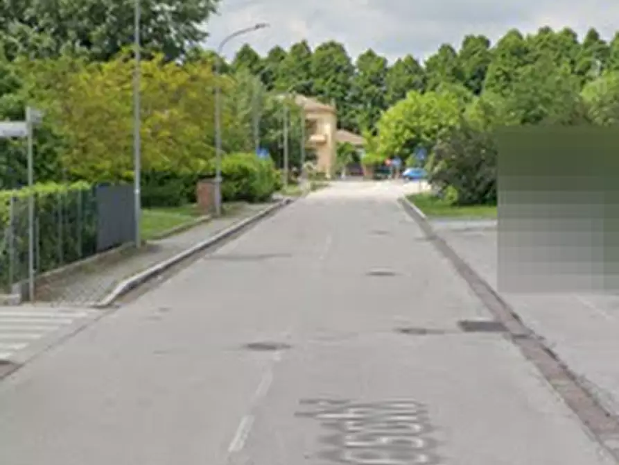Immagine 8 di Posto auto in vendita  in via Poggeschi a San Giovanni In Persiceto