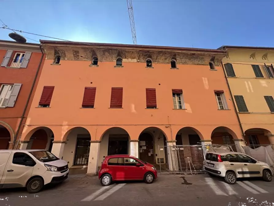 Immagine 2 di Appartamento in vendita  in via Solferino a Bologna