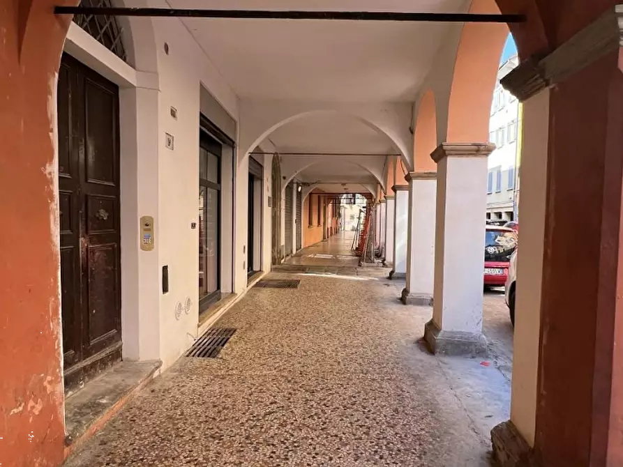 Immagine 3 di Appartamento in vendita  in via Solferino a Bologna