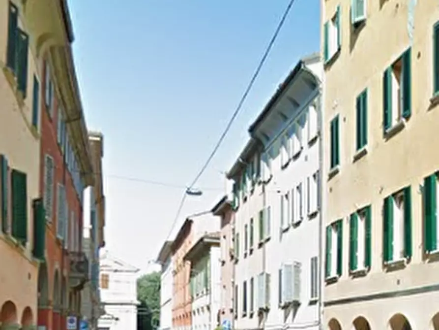 Immagine 5 di Appartamento in vendita  in via Solferino a Bologna