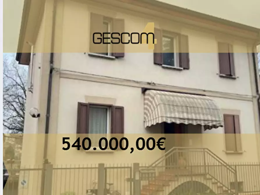Immagine 1 di Appartamento in vendita  in Via Andrea da Faenza a Bologna