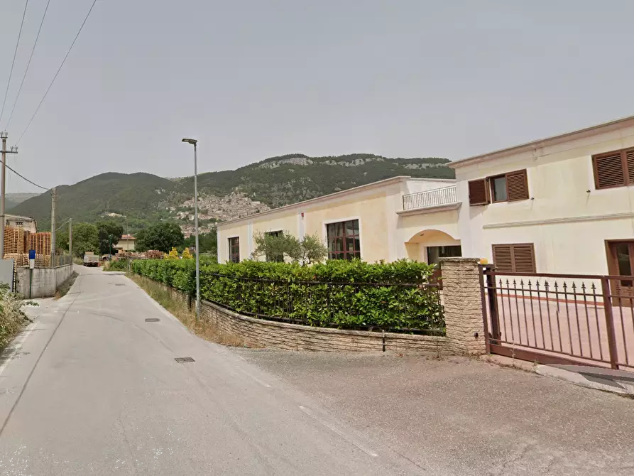Immagine 4 di Appartamento in vendita  in viale Ippocrate a Pesche