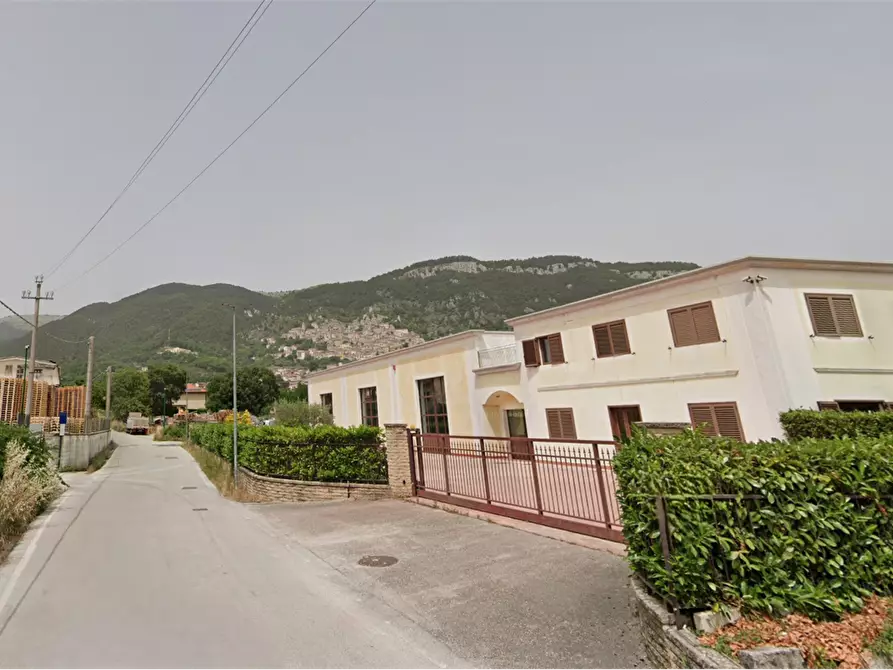 Immagine 7 di Appartamento in vendita  in viale Ippocrate a Pesche
