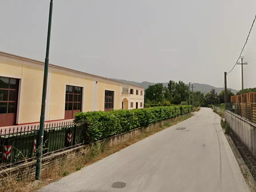 Immagine 9 di Appartamento in vendita  in viale Ippocrate a Pesche