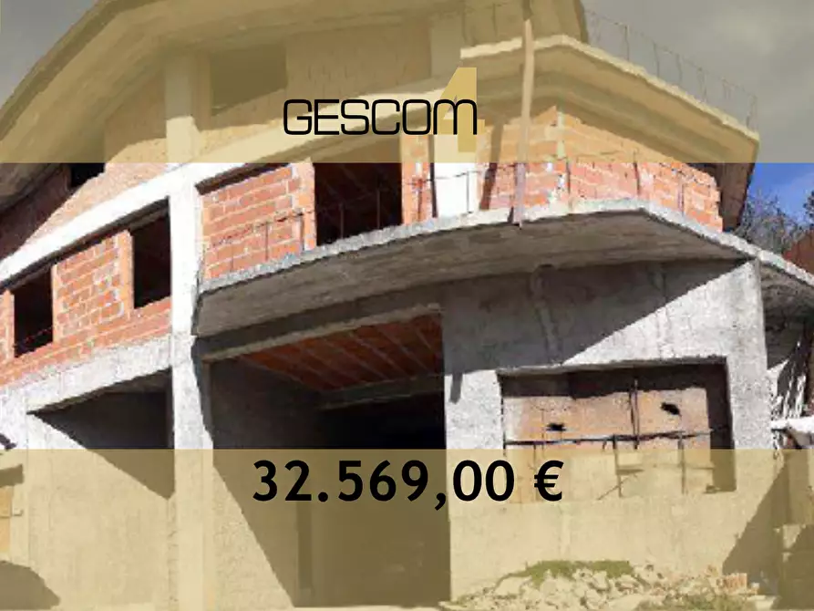 Immagine 1 di Stabile in vendita  in Via Fiume a Castelpetroso
