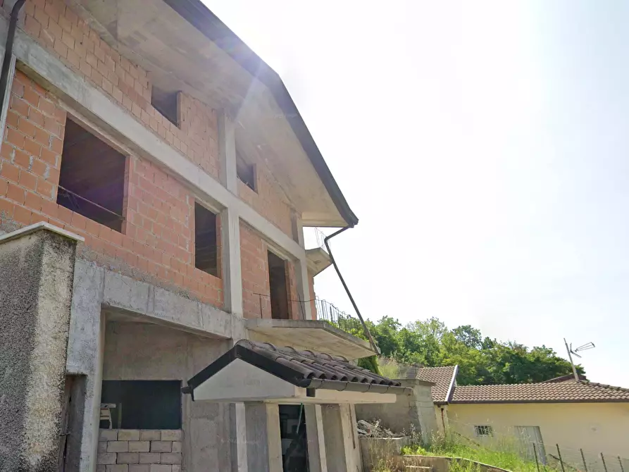 Immagine 5 di Stabile in vendita  in Via Fiume a Castelpetroso