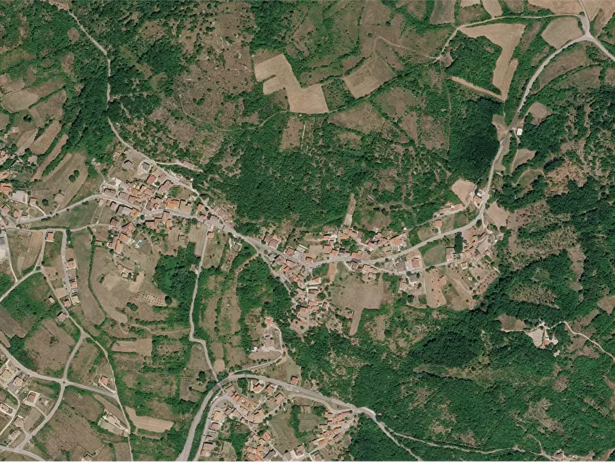 Immagine 13 di Stabile in vendita  in Via Fiume a Castelpetroso