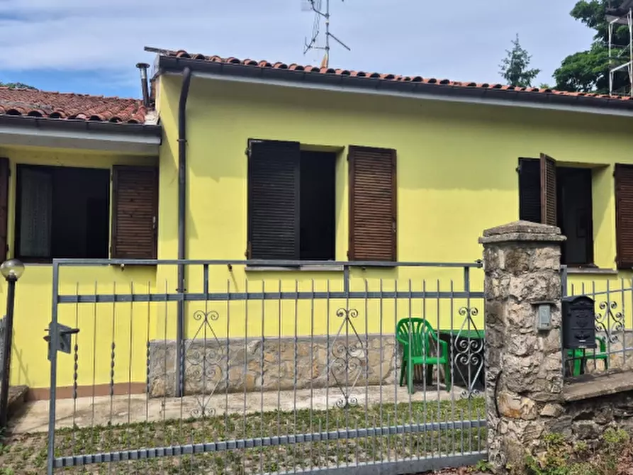 Immagine 3 di Porzione di casa in vendita  in via Bellaria a Castel D'aiano