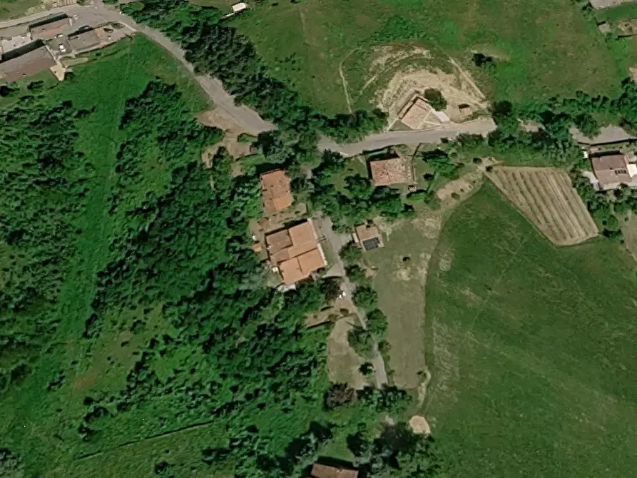 Immagine 12 di Porzione di casa in vendita  in via Bellaria a Castel D'aiano