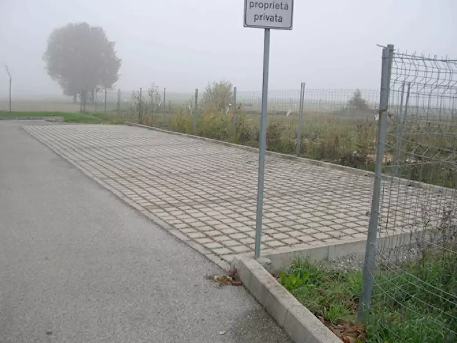 Immagine 2 di Posto auto in vendita  in via Poggeschi a San Giovanni In Persiceto