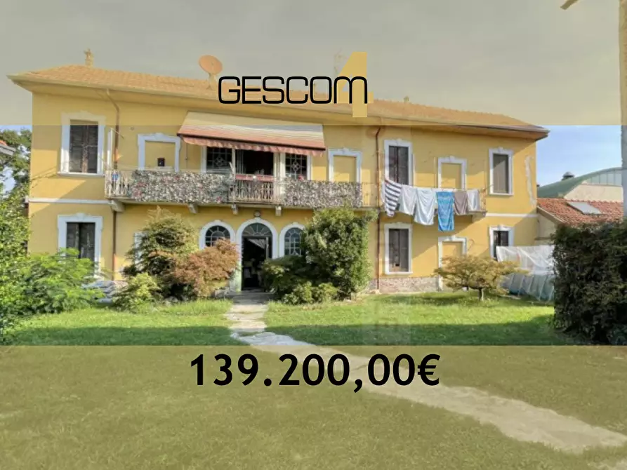 Immagine 1 di Villa in vendita  in Via Marconi a Magnago