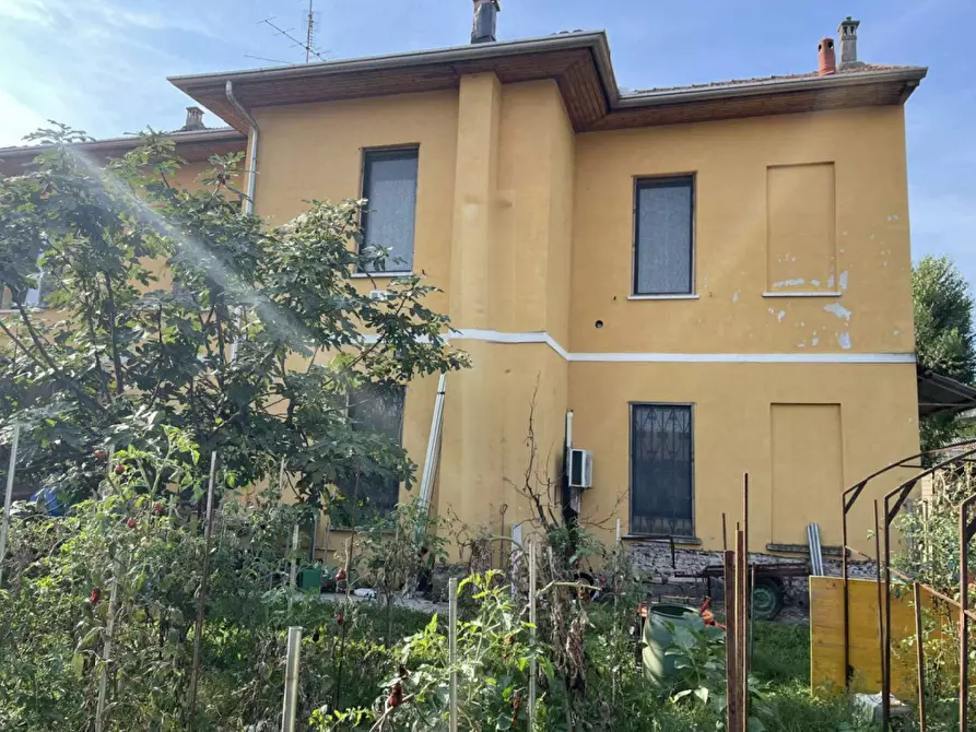 Immagine 7 di Villa in vendita  in Via Marconi a Magnago