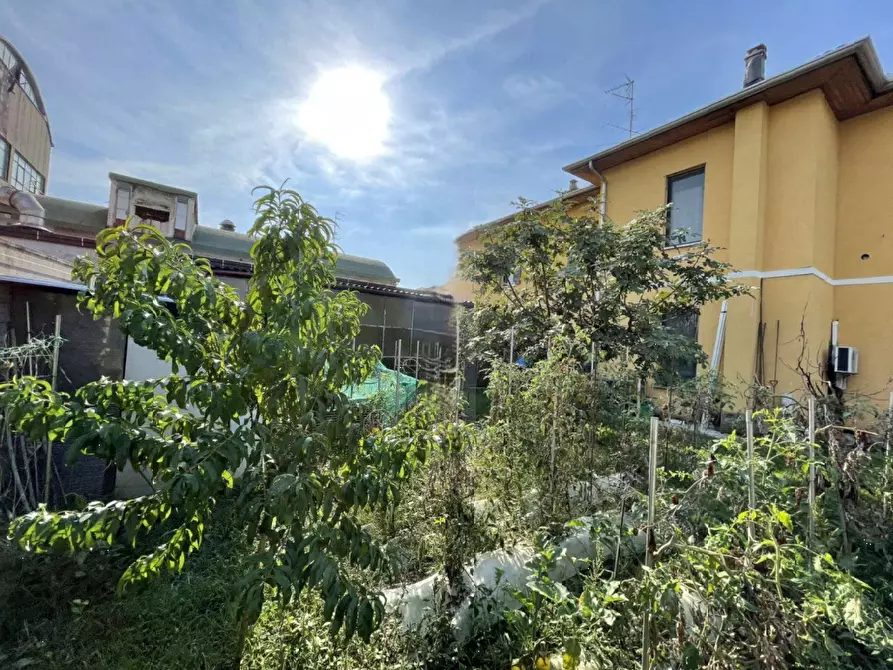 Immagine 8 di Villa in vendita  in Via Marconi a Magnago