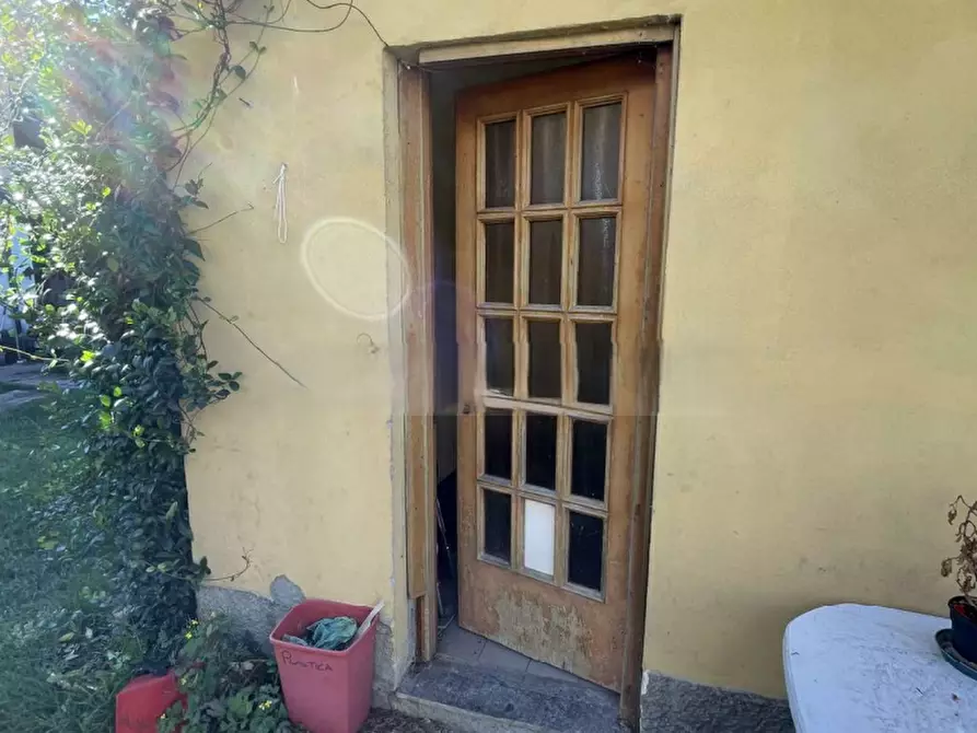 Immagine 10 di Villa in vendita  in Via Marconi a Magnago