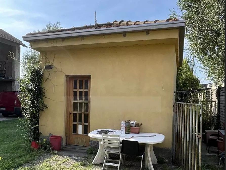 Immagine 11 di Villa in vendita  in Via Marconi a Magnago