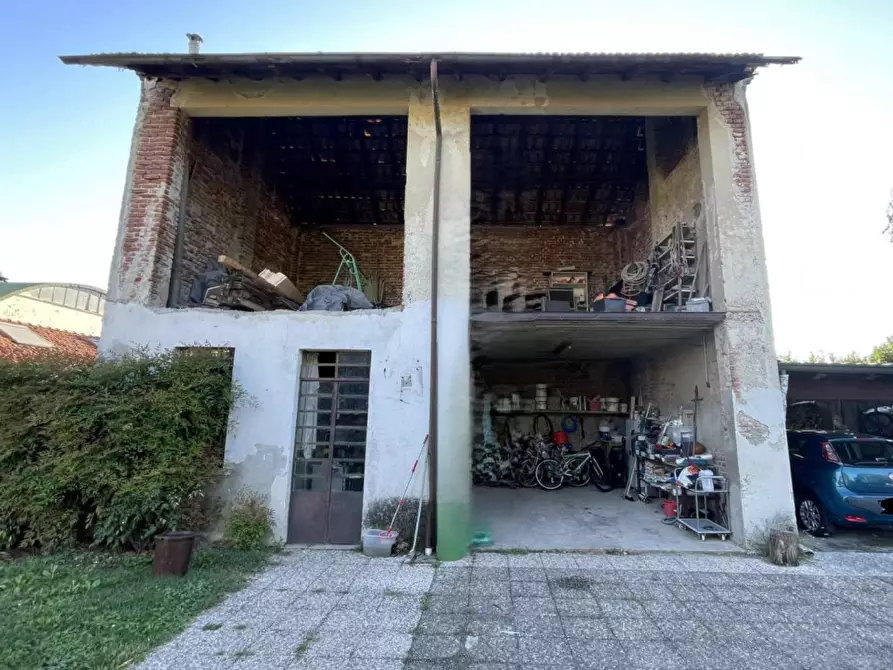 Immagine 12 di Villa in vendita  in Via Marconi a Magnago