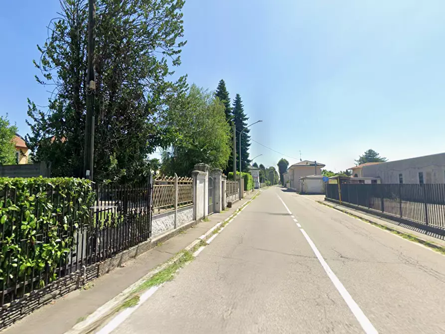 Immagine 21 di Villa in vendita  in Via Marconi a Magnago