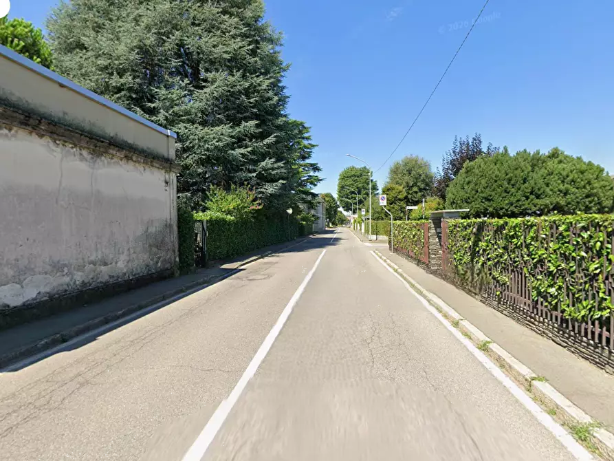 Immagine 22 di Villa in vendita  in Via Marconi a Magnago