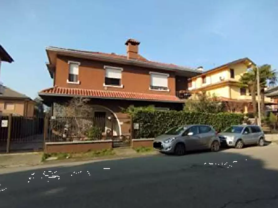Immagine 2 di Appartamento in vendita  in Via Thaon de Revel a Parabiago