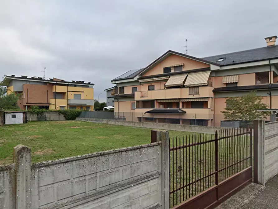 Immagine 2 di Appartamento in vendita  in Via Ragazzi del '99 a San Giorgio Su Legnano