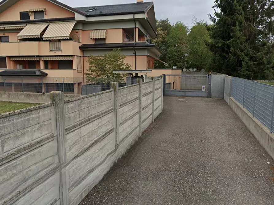 Immagine 5 di Appartamento in vendita  in Via Ragazzi del '99 a San Giorgio Su Legnano