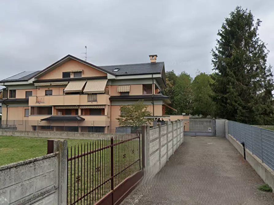 Immagine 7 di Appartamento in vendita  in Via Ragazzi del '99 a San Giorgio Su Legnano