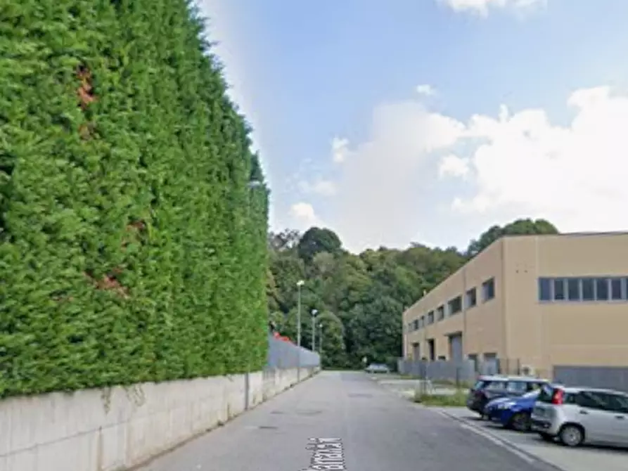 Immagine 11 di Capannone industriale in vendita  in Via A. Parravicini a Albavilla