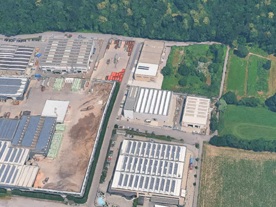 Immagine 12 di Capannone industriale in vendita  in Via A. Parravicini a Albavilla